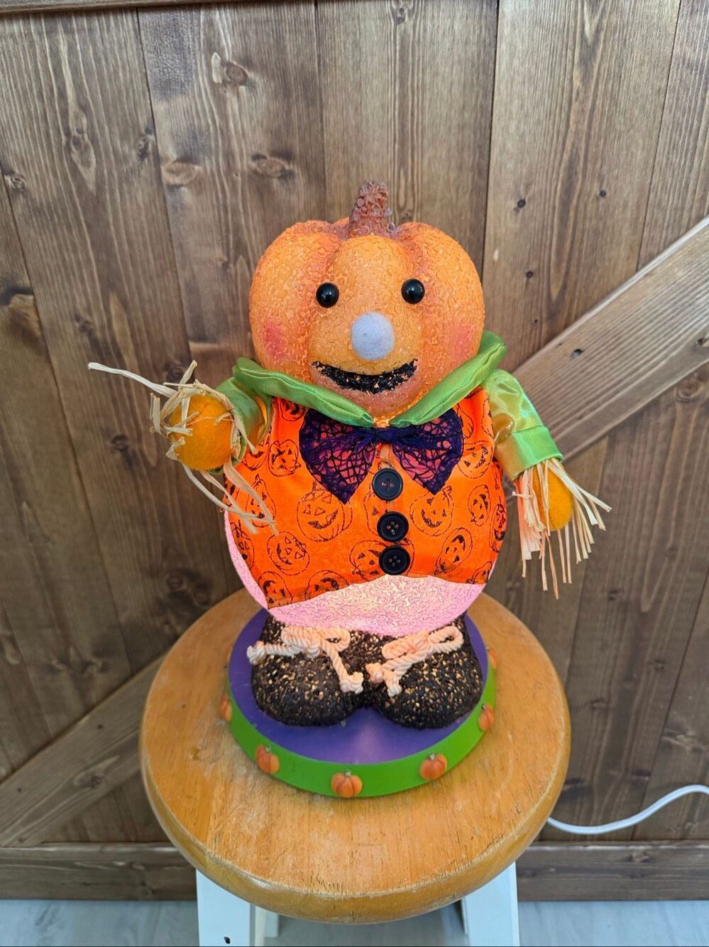 Halloween Light Up Pumpkin Head Scarecrow Jack O Lantern Figurine Works (9622)